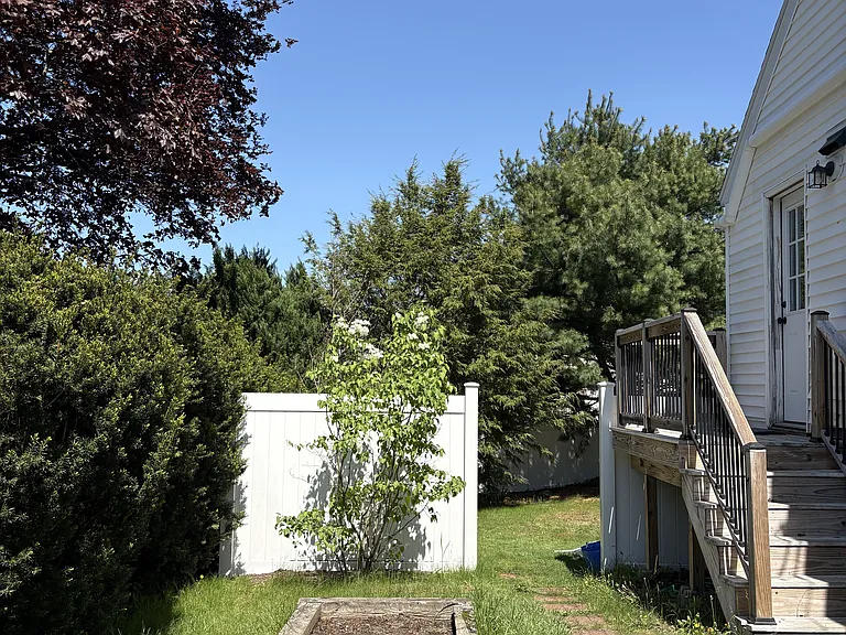 9 Larkin Ln — Photo 24