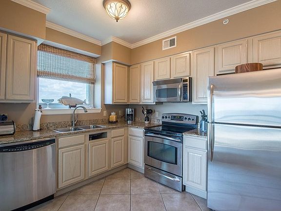 2nd image of 2228 Beach Dr
