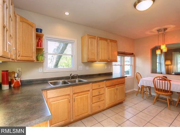 3rd image of 2506 3rd Ave E