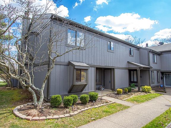 2nd image of 500 Laketower Dr Unit 82