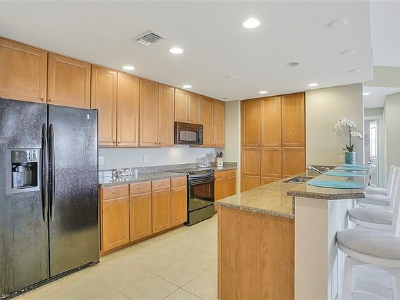 5th image of 5793 Cape Harbour Dr APT 912