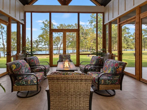 453 Private Road 2712, Mount Pleasant, TX 75455