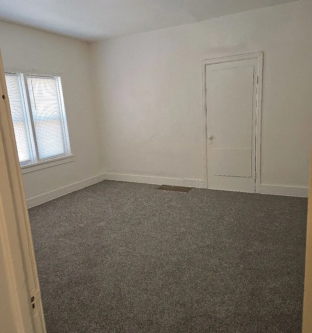 600 West Rogers Street - 4 — Photo 4