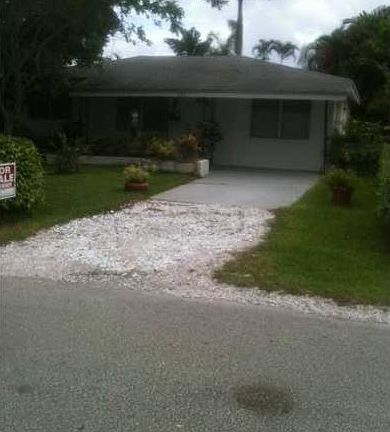 4th image of 250 NE 43rd Ct