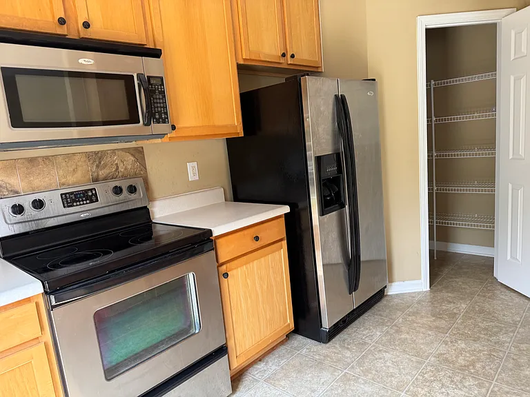 2620 Hartfield Commons Ln — Photo 12