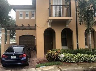 6903 Julia Gardens Dr, Pompano Beach, FL 33073