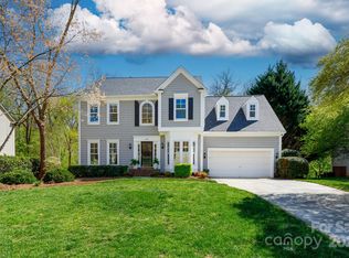 2815 Providence Spring Ln, Charlotte, NC 28270
