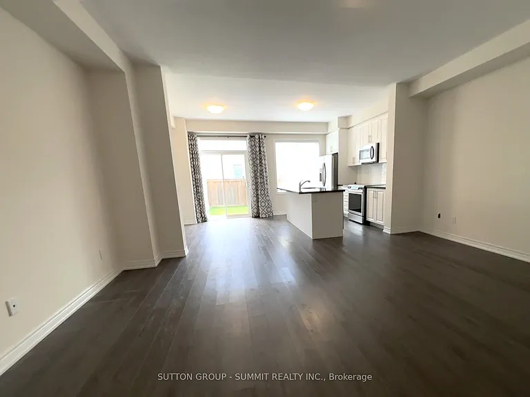 109 Benadir Ave — Photo 11