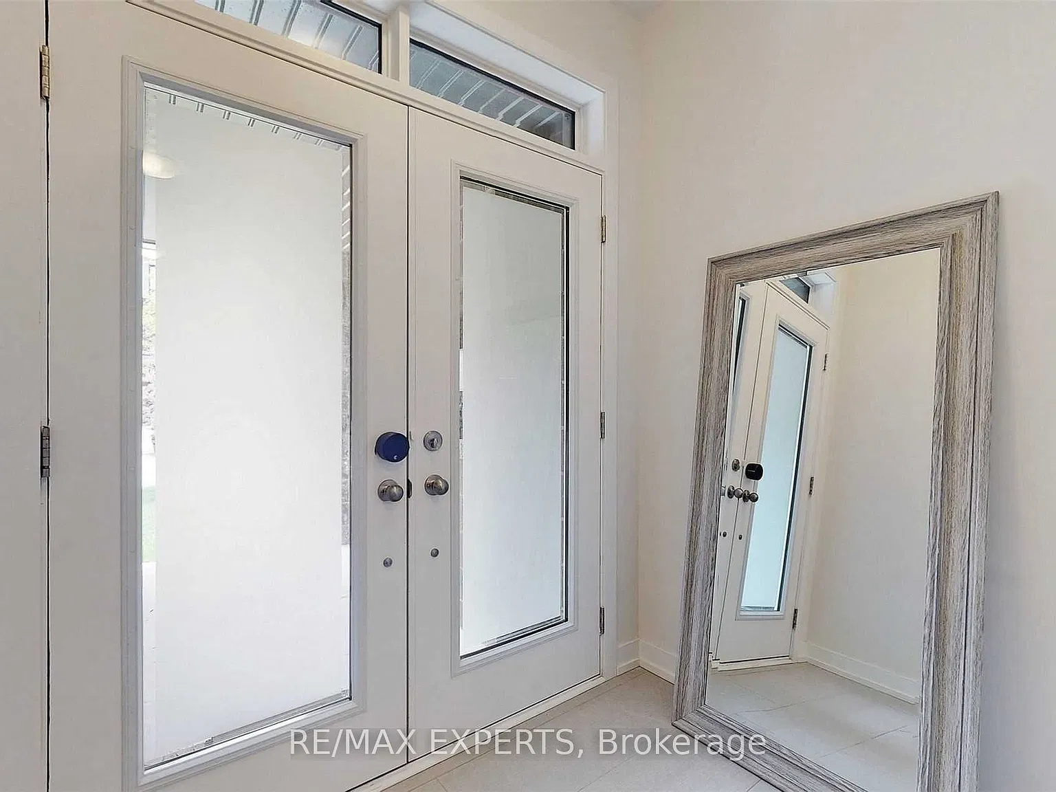 3 bed, $3,800 — Photo 2