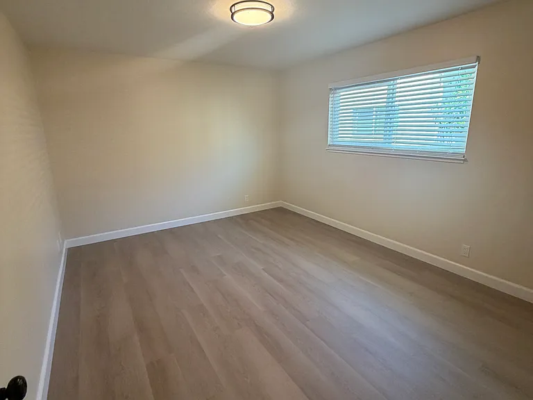 1656 Newhall St #2 — Photo 16