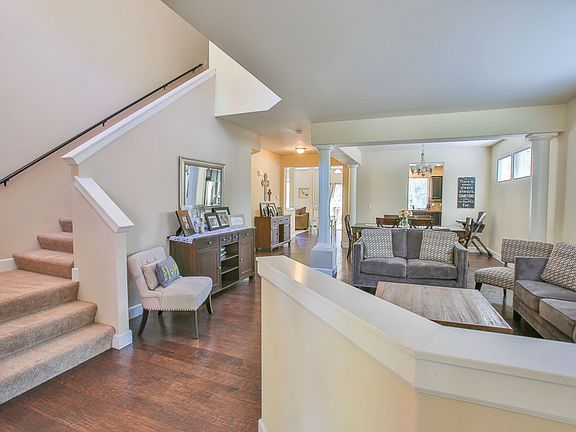5th image of 6750 Elaine Ct SE