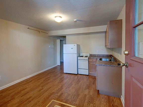 3rd image of 2301 Goss St Unit 106