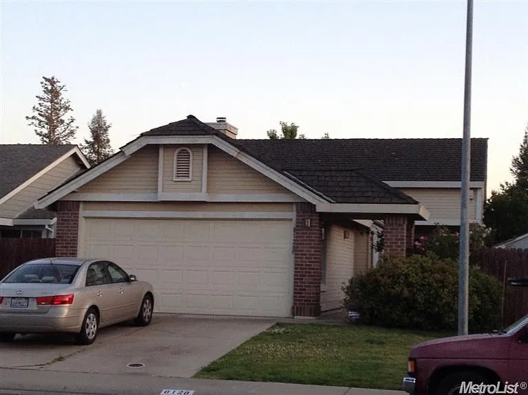8128 Westray Dr photo 1
