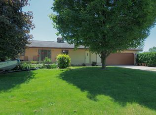 1049 32nd St, Allegan, MI 49010