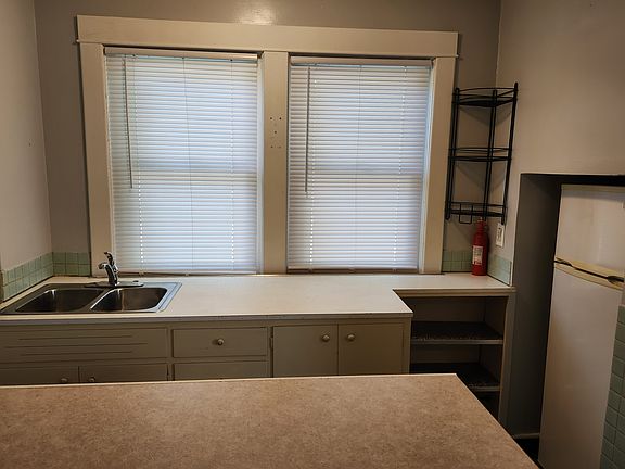 3rd image of 4316 Morningside Ave #4