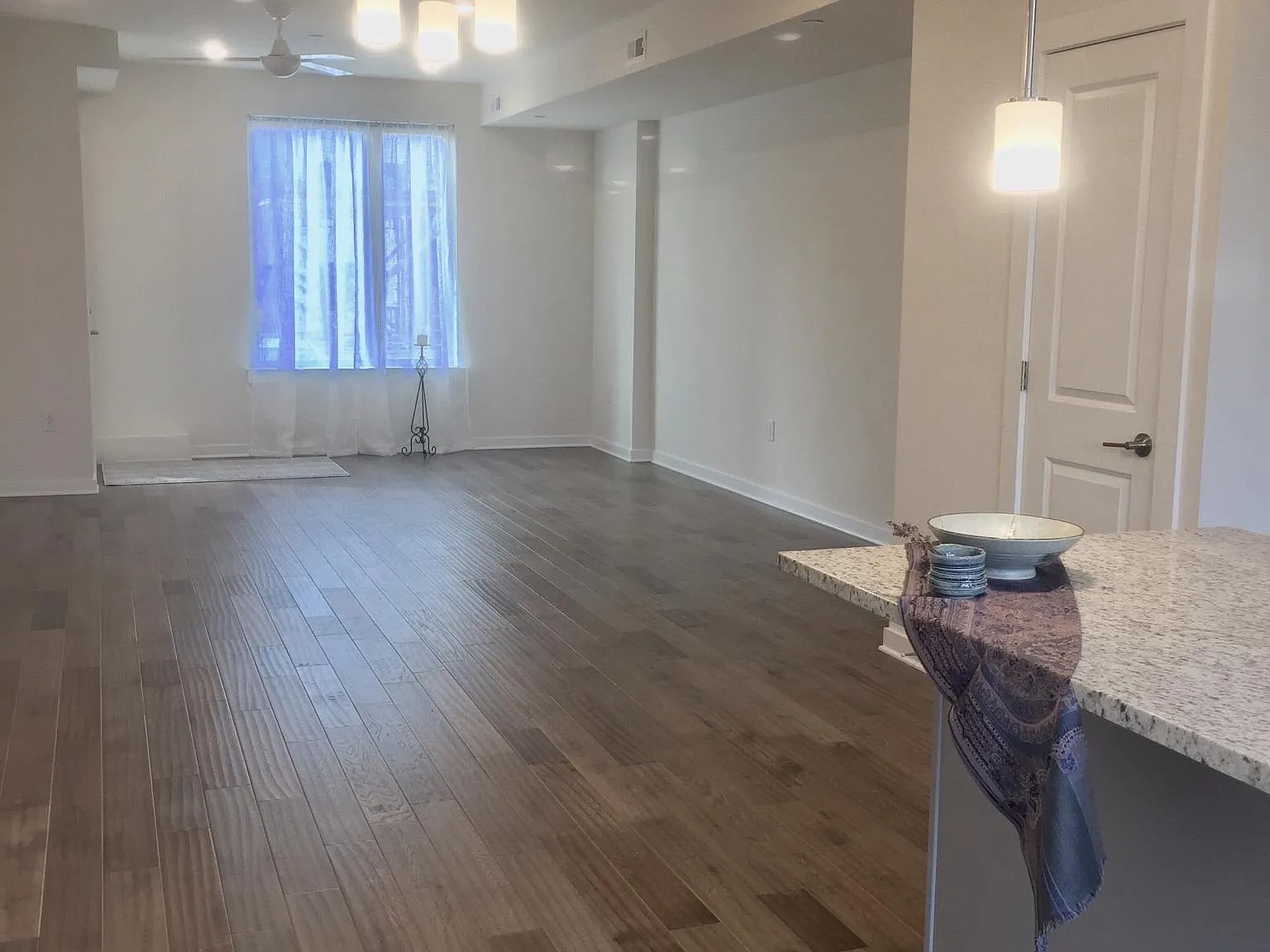 2134 Kensington Ct — Photo 3