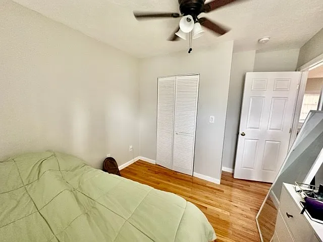 220 Hanover St #12 — Photo 11