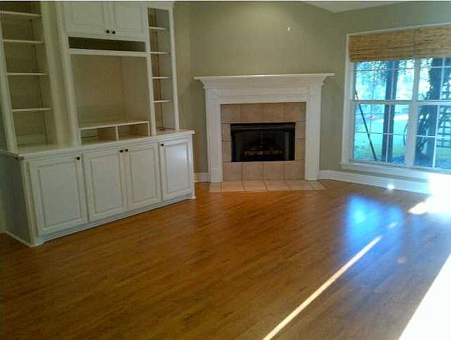 2nd image of 484 Fairfield Dr