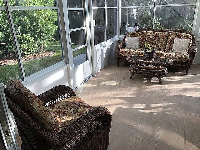 2nd image of 897 Mystic Point Dr