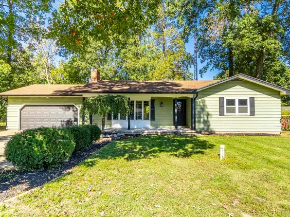 595 E 700 N, Howe, IN 46746