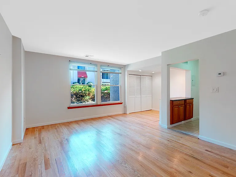 450 River Rd #C — Photo 4
