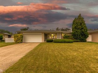 34681 Ackley Dr, Sterling Heights, MI 48312