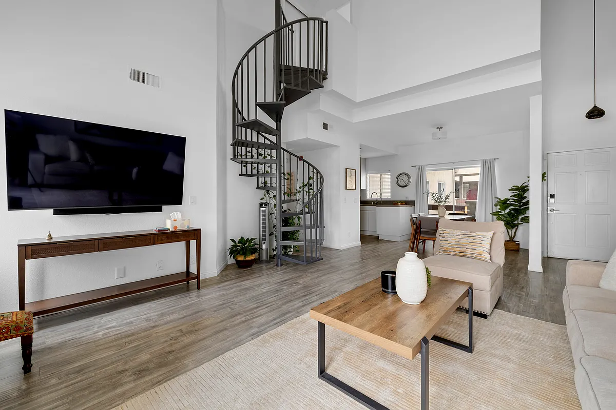 Building Photo - 4301 Fulton Ave #305