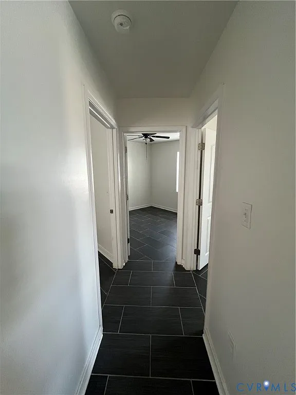 3 bed, 2.0 bath, 1100 sqft, $2,100 — Photo 4