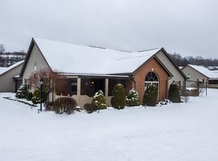 113 Barrington Dr, Oakdale, PA 15071