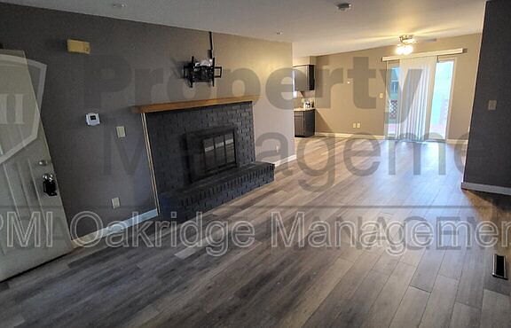 2nd image of 425 Heather St