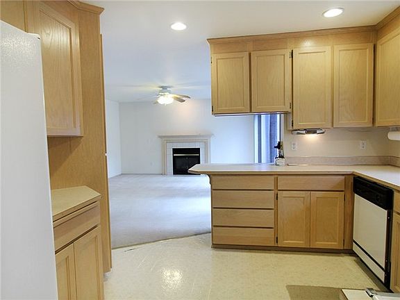 5th image of 23218 50th Av Ct E #K