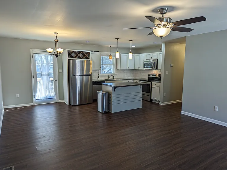 415 S Fayetteville St — Photo 5