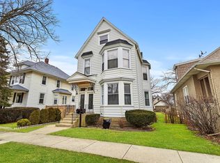 3539 Vernon Ave, Brookfield, IL 60513