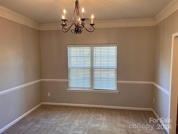 5th image of 2068 White Cedar Ln