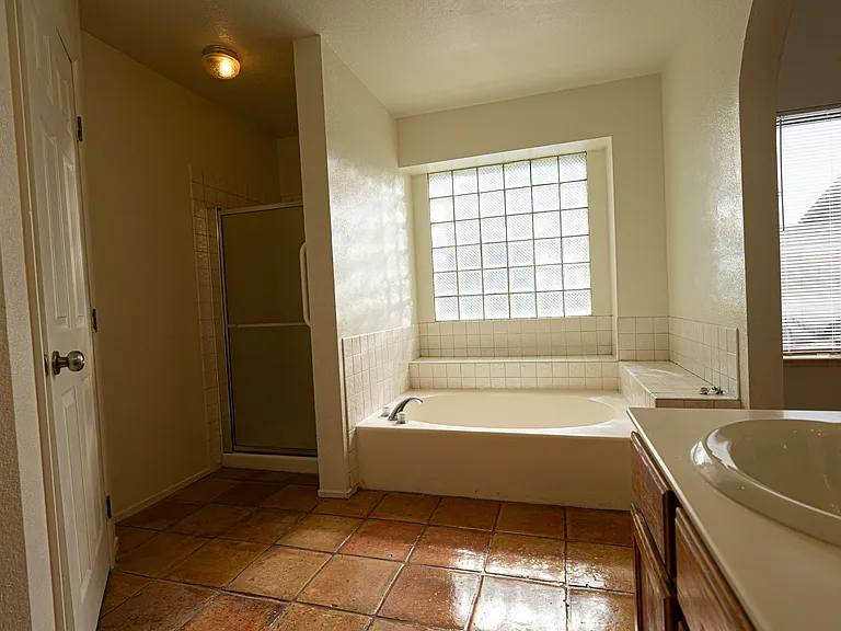 6357 Formula Way — Photo 29