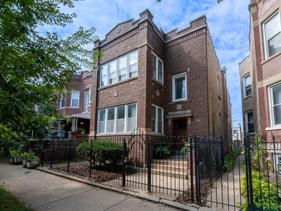 2136 N Avers Ave, Chicago, IL, 60647