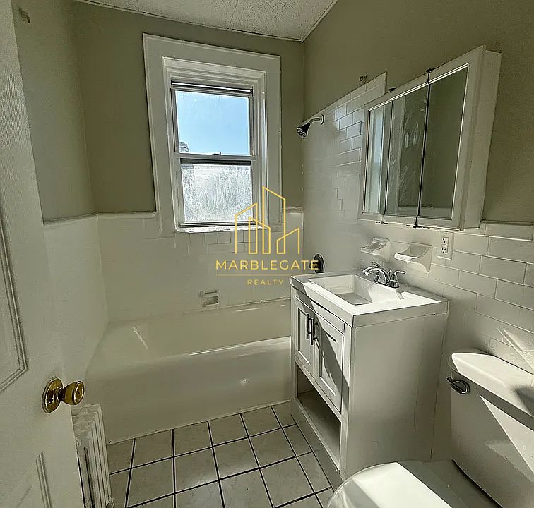 1st image of 2 Columbia Ave #3022