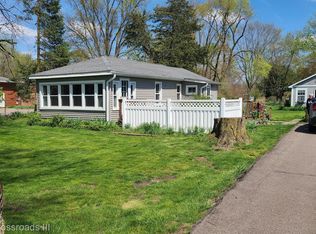 8735 Rawsonville Rd, Belleville, MI 48111