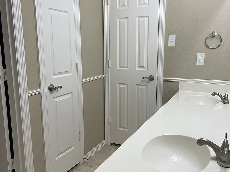 5025 Bayberry Dr — Photo 26