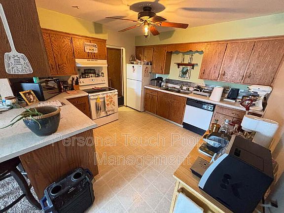 5th image of 301 6th St S Unit 17