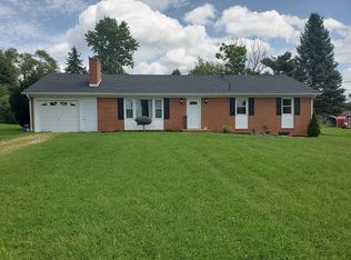 48 Stuart Ave, Stuarts Draft, VA 24477