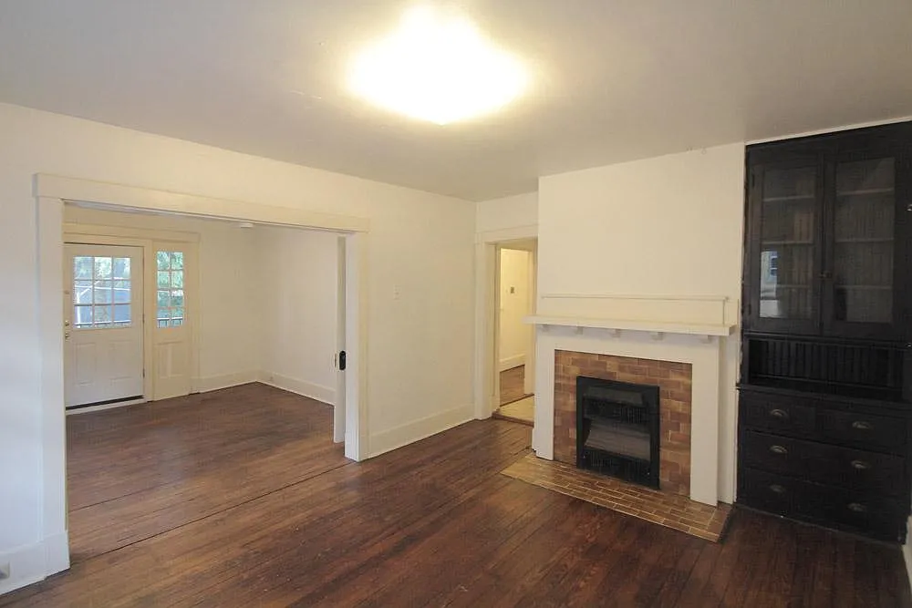 1 bed, 762 sqft, $1,300 — Photo 2