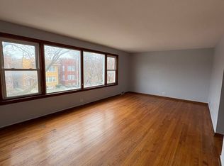 1322 N Austin Blvd #2R, Oak Park, IL 60302
