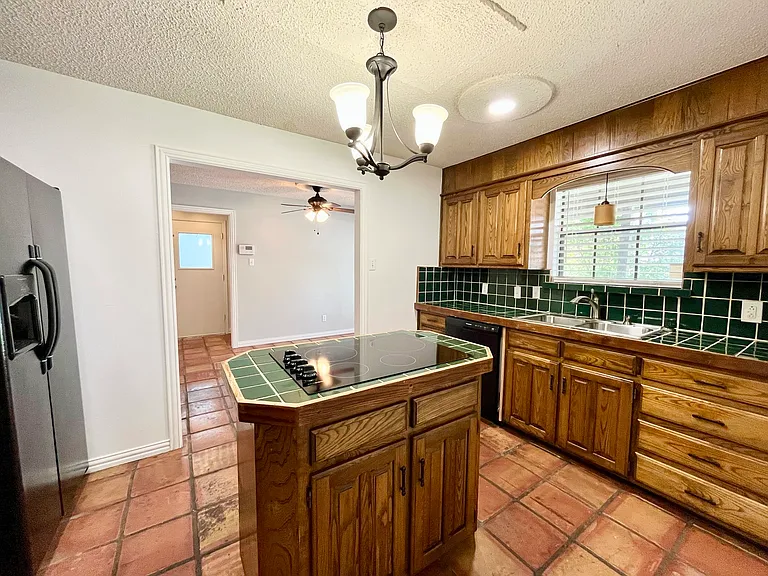 5008 Millsprings Dr — Photo 7