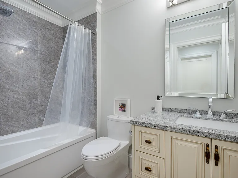 2195 Jefferson Ave — Photo 42