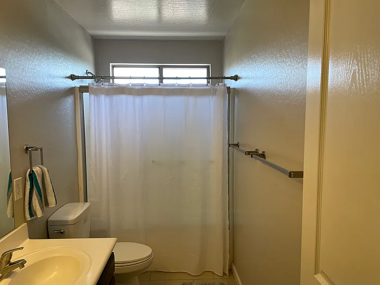 12376 W Sells Dr — Photo 29