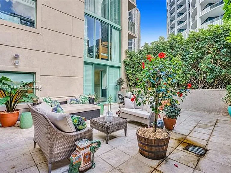 3400 SW 27th Ave #206 — Photo 14