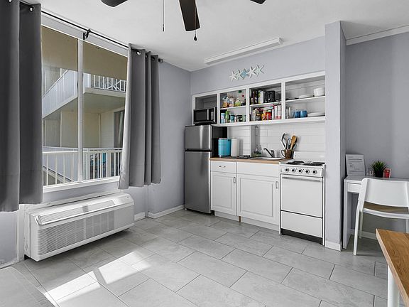 5th image of 1233 S Atlantic Ave #411