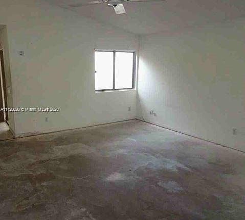 4th image of 9514 SW 148th Avenue Cir E