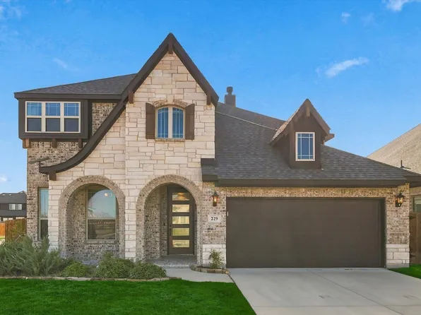 229 Clairmont Dr, Ponder, TX 76259